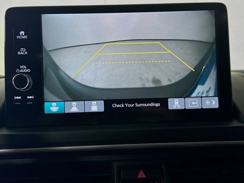 Used 2023 Honda Pilot Touring image 16