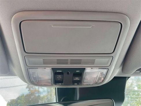 Used 2022 Honda Pilot Special Edition image 33