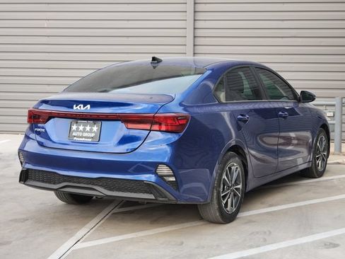 Used 2024 Kia Forte LXS w/ LXS Technology Package FWD image 8