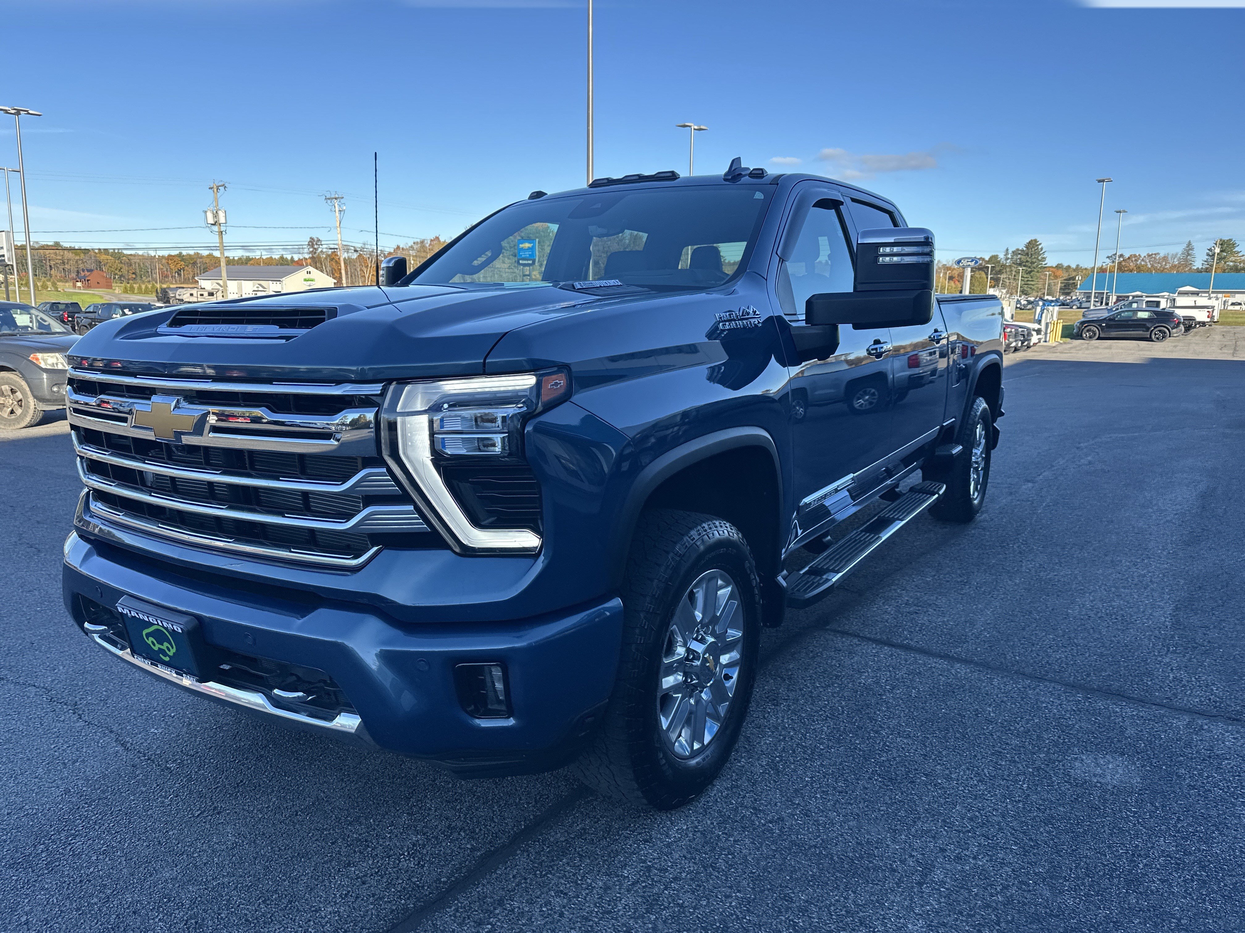 Certified 2024 Chevrolet Silverado 2500 High Country w/ High Country Premium Package AWD/4WD image 3