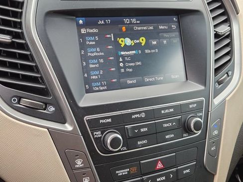 Used 2018 Hyundai Santa Fe Sport w/ 2.4L Value Package 02 FWD image 22