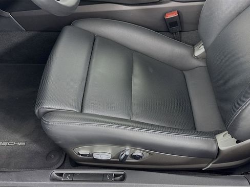Certified 2024 Porsche 718 Cayman RWD image 13
