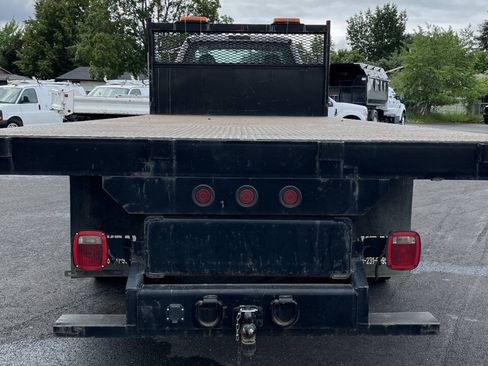 Used 2013 Ford F750 2WD Regular Cab Super Duty image 6