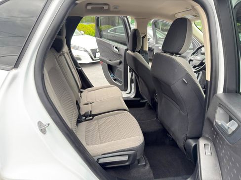 Used 2020 Ford Escape SE FWD image 34