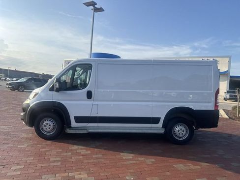Used 2025 RAM ProMaster 2500 w/ U-Haul Equipment Group FWD image 3