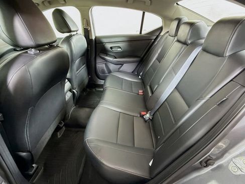 Certified 2023 Nissan Sentra SR w/ SR Premium Package image 26