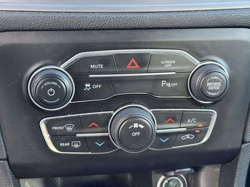 Used 2023 Dodge Charger SXT RWD image 35