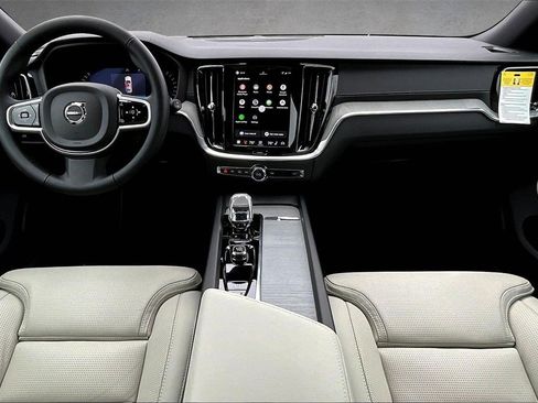 New 2026 Volvo V60 B5 Cross Country Ultra w/ Protection Package Premier image 5