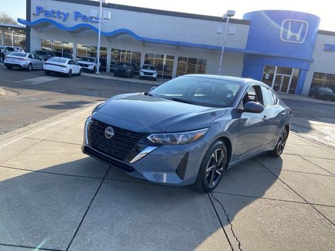 Used 2024 Nissan Sentra SV image 4