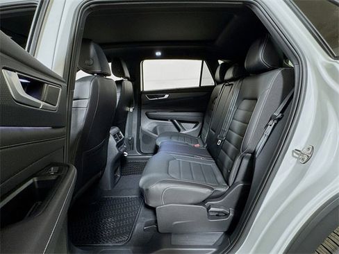 New 2026 Volkswagen Atlas Cross Sport SEL R-Line image 13