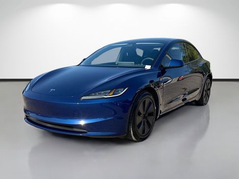 Used 2024 Tesla Model 3 Long Range AWD/4WD image 7