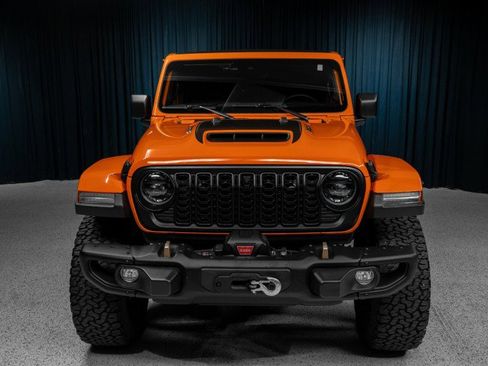Used 2025 Jeep Wrangler Unlimited Rubicon 392 AWD/4WD image 2