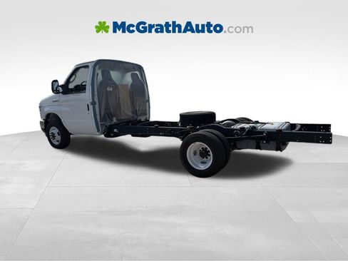 New 2026 Ford E-450 and Econoline 450 Super Duty w/ Ambulance Prep Package RWD image 6