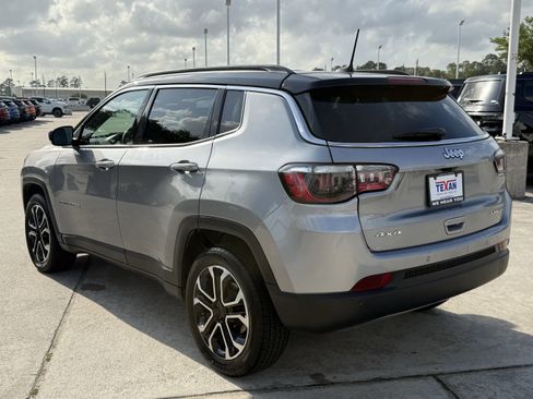 Used 2024 Jeep Compass Limited AWD/4WD image 7