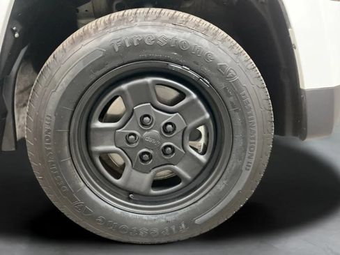 Used 2015 Jeep Patriot Sport FWD image 26