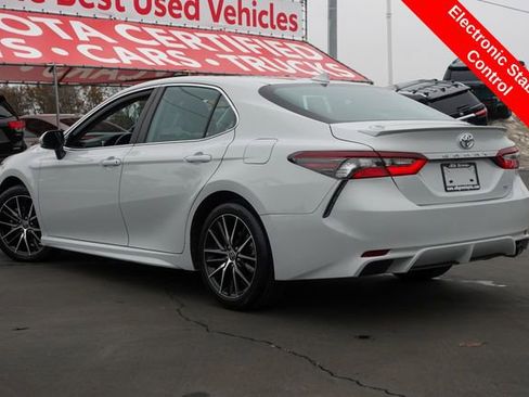 Certified 2023 Toyota Camry SE image 10