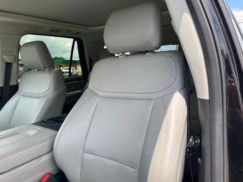 Certified 2025 Ford Expedition Active RWD image 11