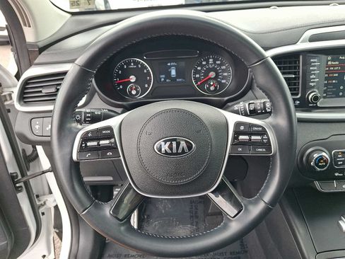 Used 2020 Kia Sorento S AWD/4WD image 19