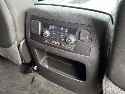 Used 2016 GMC Yukon Denali w/ Open Road Package RWD image 21