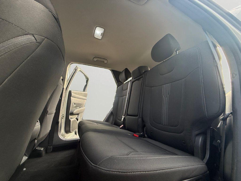 Used 2025 Hyundai Tucson SEL AWD/4WD image 24