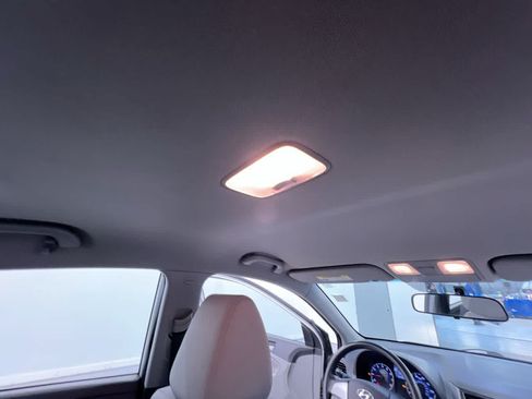 Used 2016 Hyundai Accent SE FWD image 33