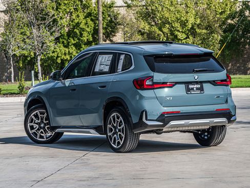 Used 2024 BMW X1 xDrive28i w/ Premium Package image 2