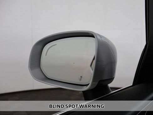 Used 2023 Volvo XC60 B5 Plus w/ Climate Package AWD/4WD image 7