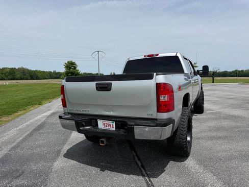 Used 2010 Chevrolet Silverado 2500 LTZ w/ Convenience Package AWD/4WD image 8