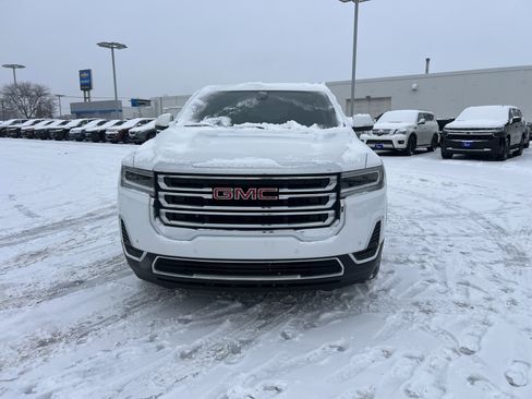 Certified 2023 GMC Acadia SLE image 3