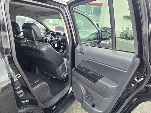 Used 2015 Jeep Compass Sport image 14