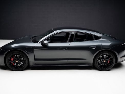 Used 2023 Porsche Taycan GTS image 15