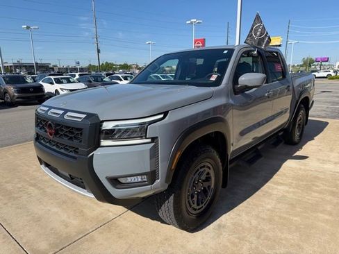 Certified 2025 Nissan Frontier PRO-4X AWD/4WD image 7