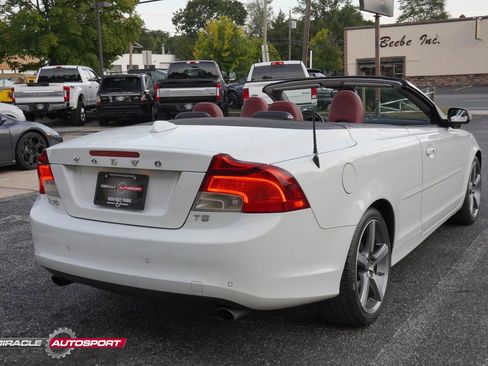 Used 2012 Volvo C70 T5 w/ Dynamic Trim Pkg image 7
