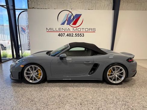 Used 2023 Porsche 718 Boxster Spyder RWD image 32