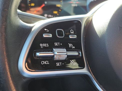 Used 2022 Mercedes-Benz CLA 250 image 19