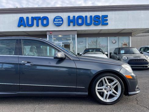 Used 2013 Mercedes-Benz E 350 4MATIC Sedan image 40