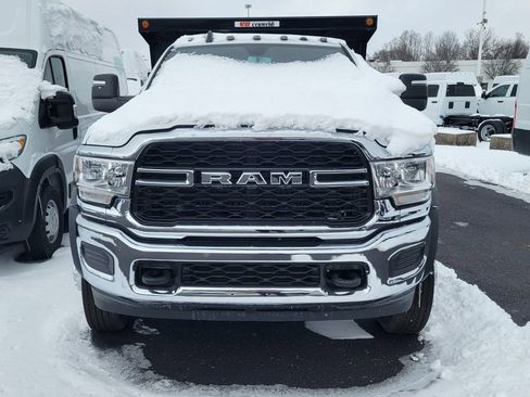 New 2024 RAM 5500 Tradesman image 18