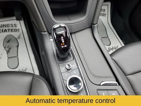 Used 2023 Cadillac XT6 Premium Luxury w/ Technology Package AWD/4WD image 20