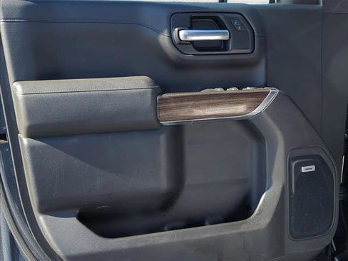 Used 2020 Chevrolet Silverado 1500 RST image 18