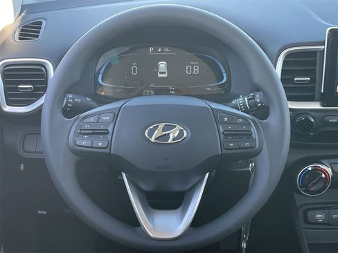 New 2026 Hyundai Venue SE image 21