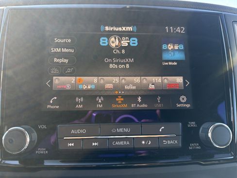 Used 2024 Nissan Titan SV w/ Accessory Utility Package image 21