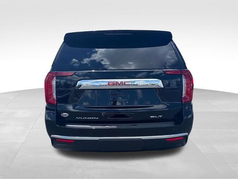 Used 2024 GMC Yukon SLT AWD/4WD image 8