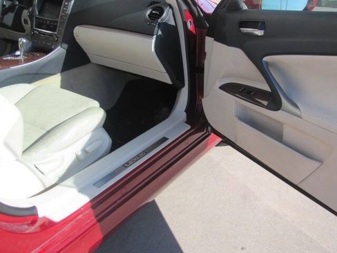Used 2011 Lexus IS 250C RWD image 15