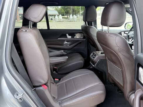 Used 2022 Mercedes-Benz GLS 450 4MATIC image 41