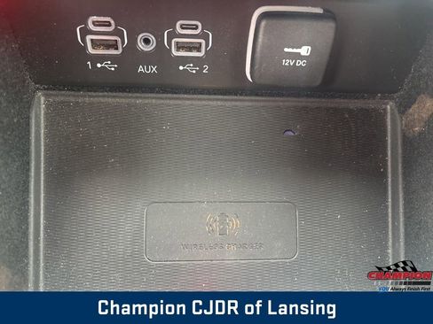 Used 2022 Jeep Grand Cherokee Altitude AWD/4WD image 26