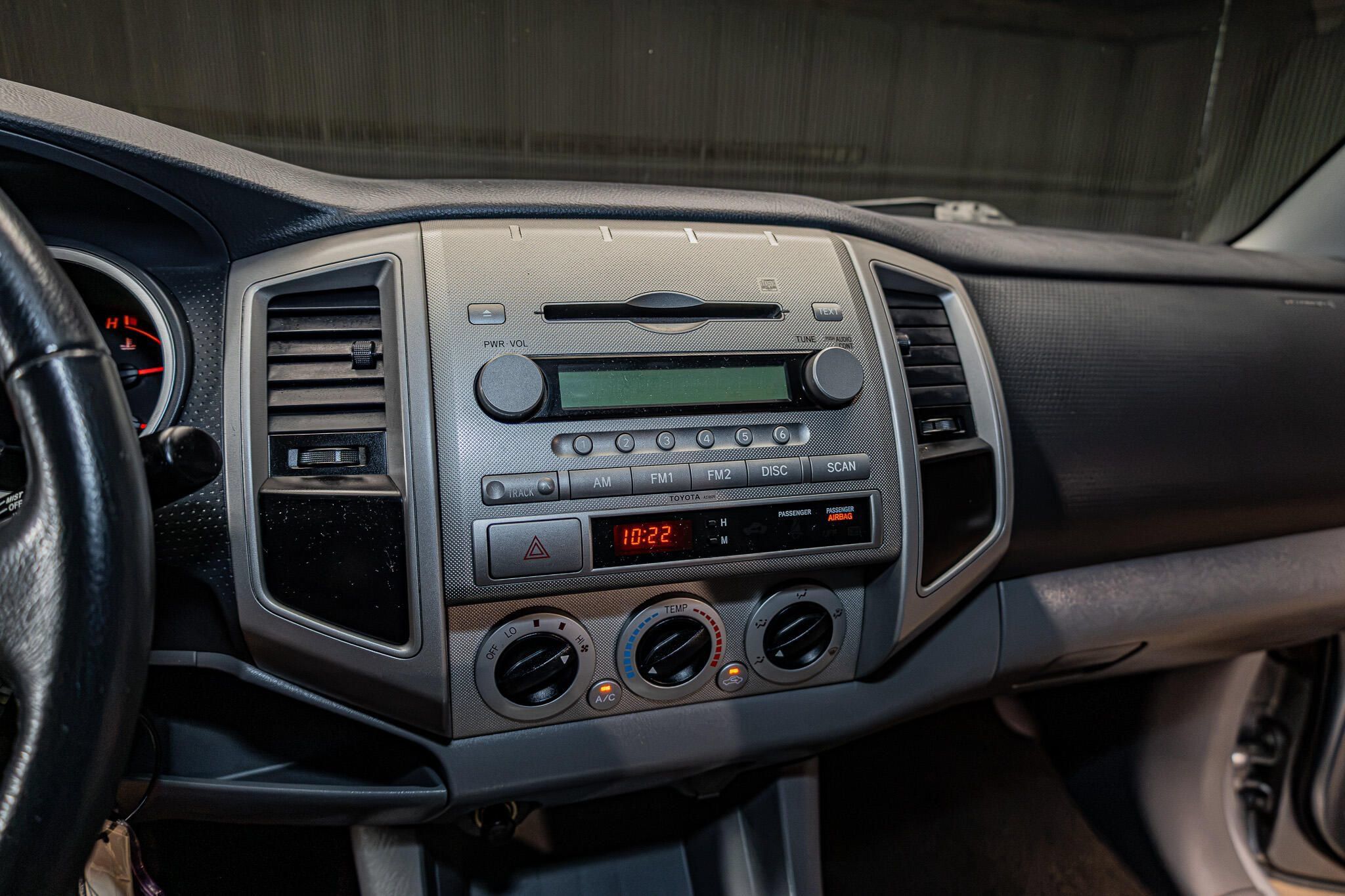 Used 2005 Toyota Tacoma PreRunner w/ TRD Off-Road Pkg #2 RWD image 17