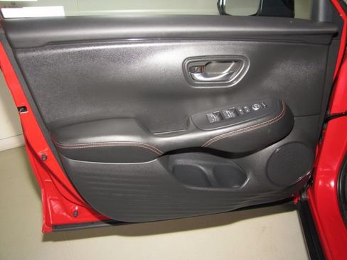 Certified 2026 Honda HR-V Sport image 9