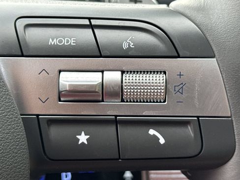 Used 2025 Hyundai Sonata Limited FWD image 25