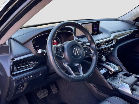 Used 2024 Acura MDX FWD w/ Technology Package image 9