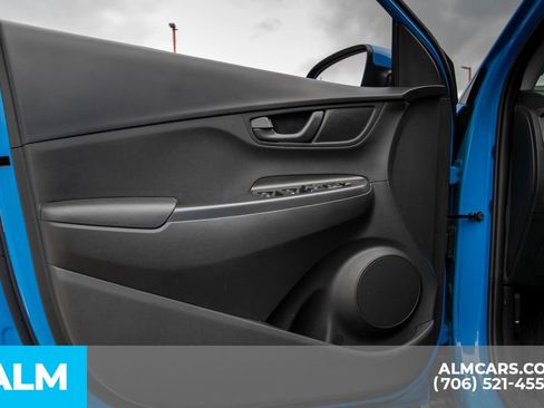 Used 2022 Hyundai Kona SEL image 18